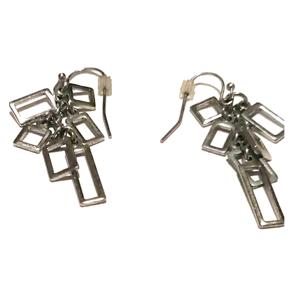 Jewelry - Picture 1 of 2